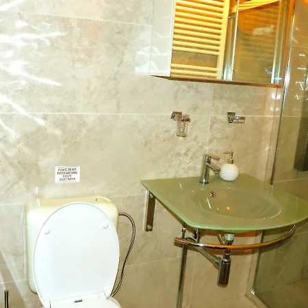 Lovely Bungalow Till 6 Persons Near Amsterdam And The Sea Opmeer